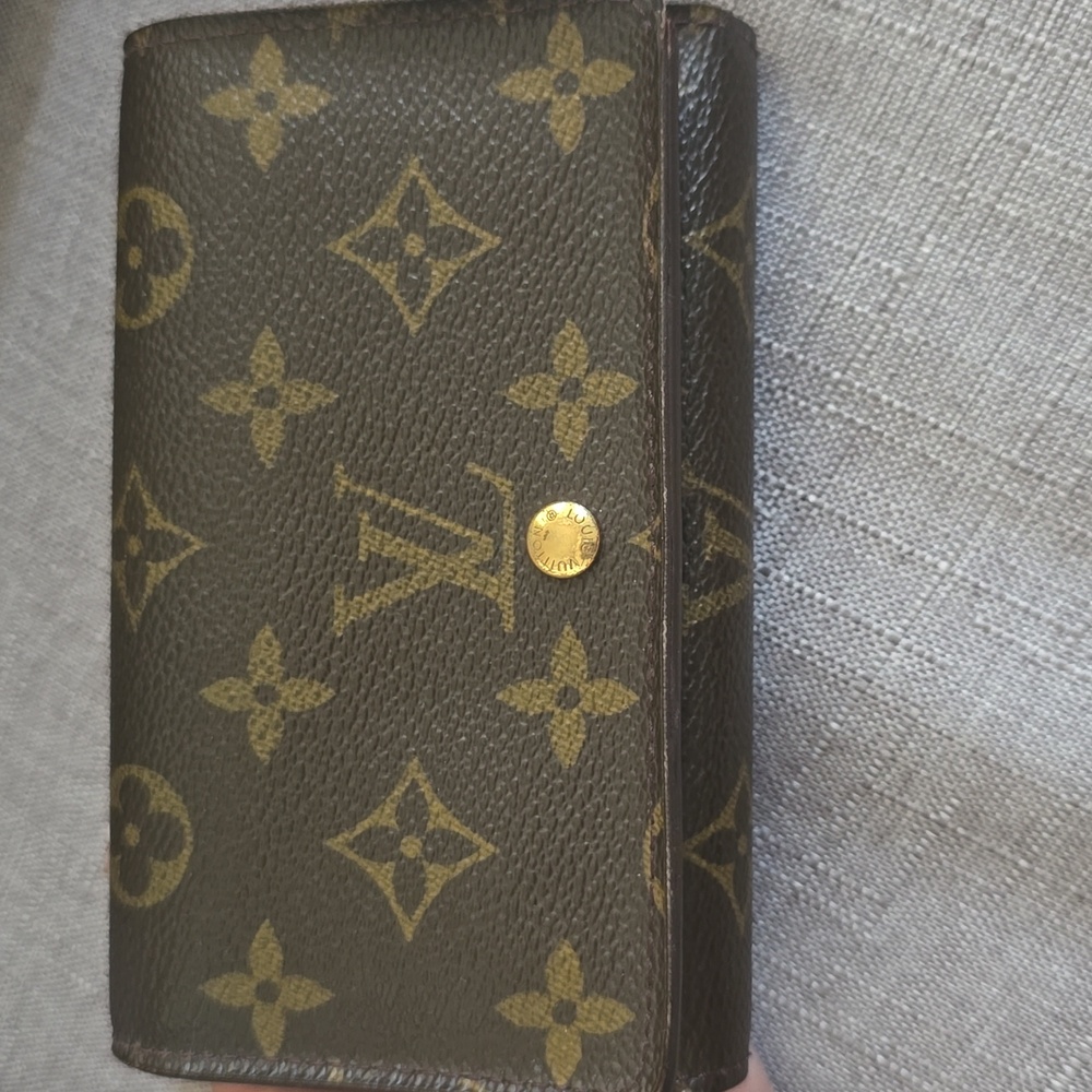 Louis Vuitton Monogram Canvas Wallet